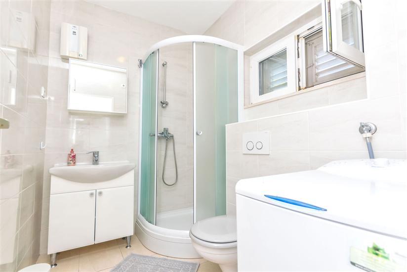 Apartment A4, for 4 persons