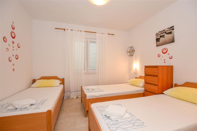 Apartment A4, for 5 persons