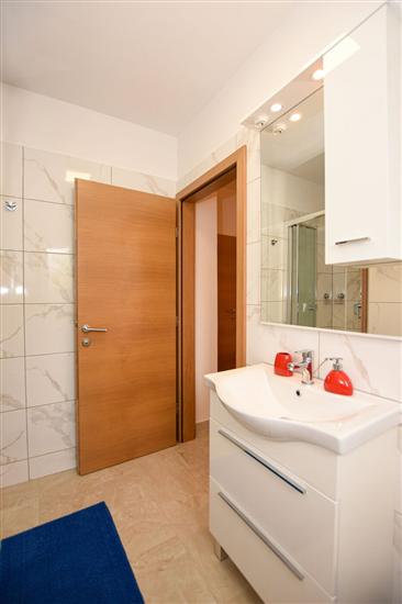 Lägenhet A4, för 5 personer