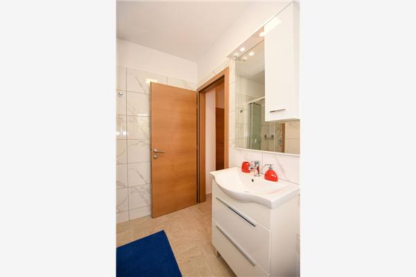 Lägenhet A4, för 5 personer