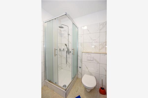 Lägenhet A4, för 5 personer