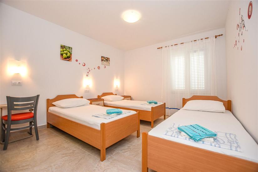 Apartment A5, for 5 persons