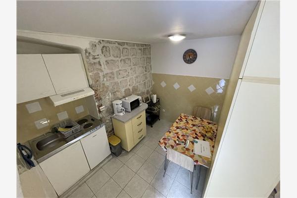 Apartment A2, for 3 persons