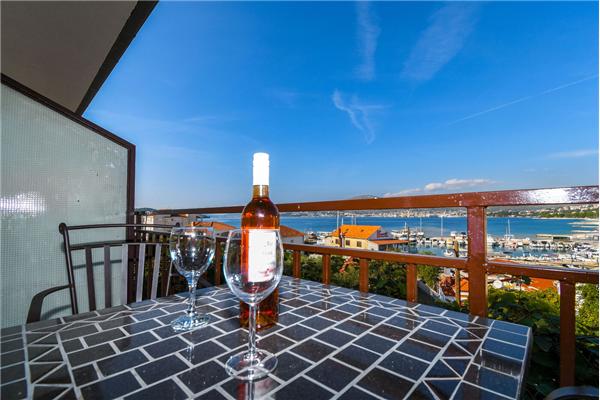 Apartment A2, for 5 persons