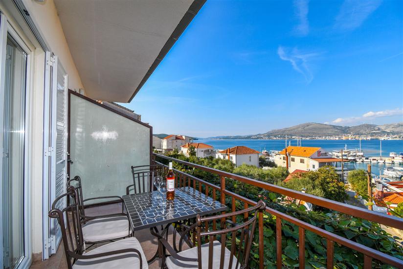 Apartment A2, for 5 persons