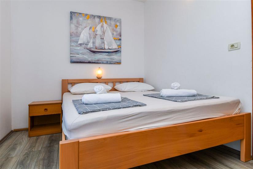 Apartment A2, for 5 persons