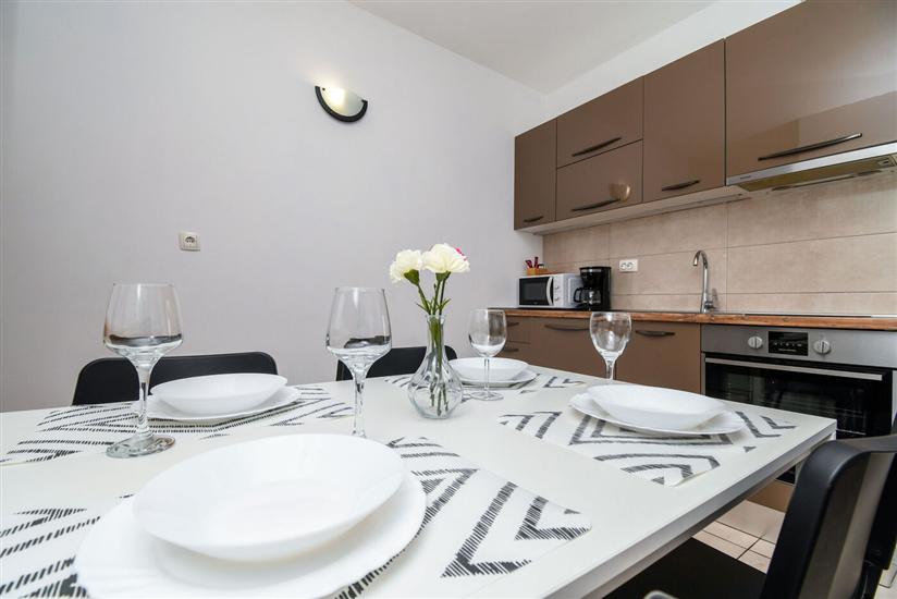 Apartment A2, for 5 persons