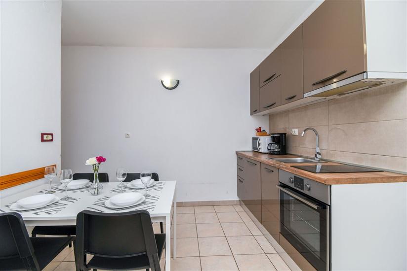 Apartment A2, for 5 persons