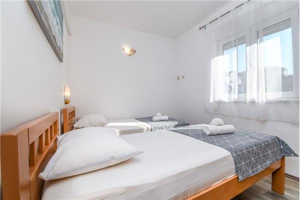 Apartment A2, for 5 persons