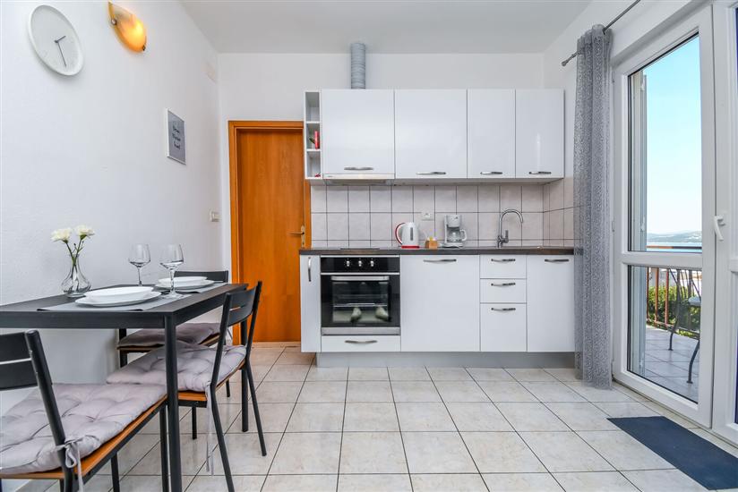 Apartment A4, for 3 persons