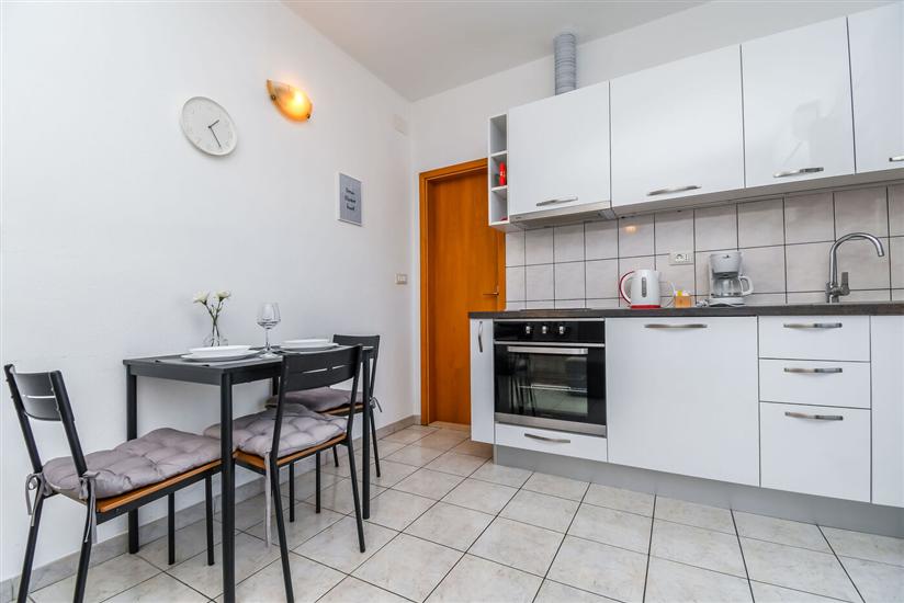 Apartment A4, for 3 persons
