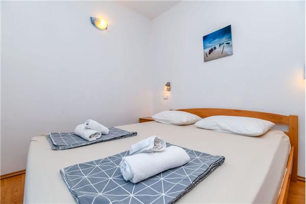 Apartment A4, for 3 persons