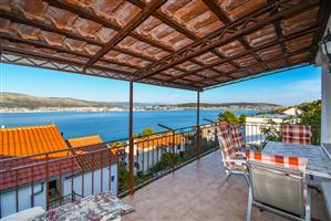 Apartment - Okrug Donji (Ciovo)