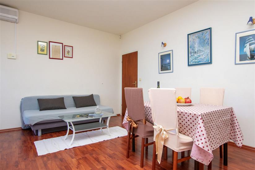 Apartment A1, for 4 persons