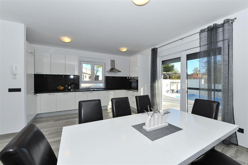 House K1, for 8 persons