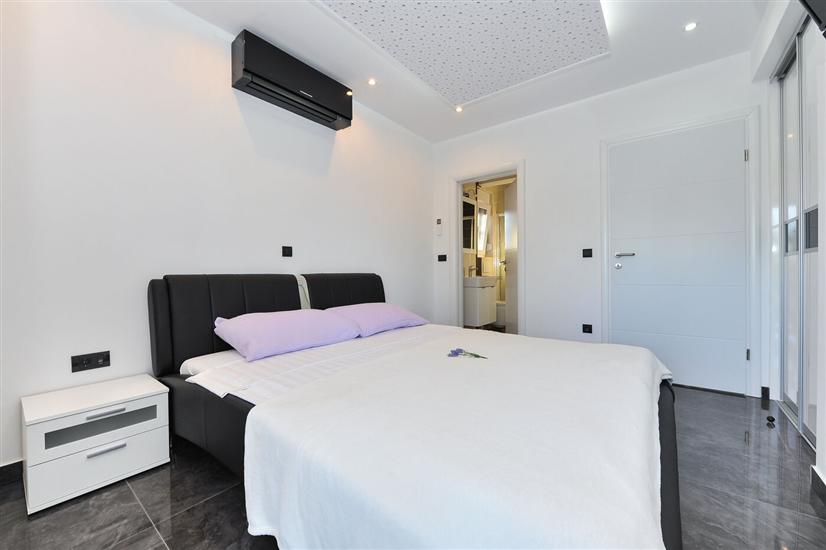 House K1, for 8 persons