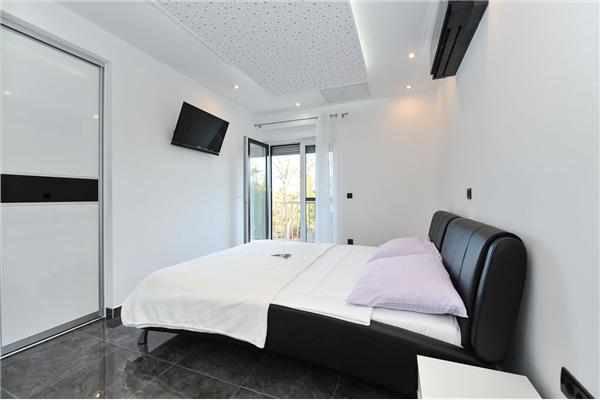 House K1, for 8 persons