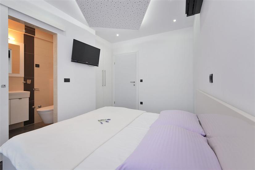 House K1, for 8 persons