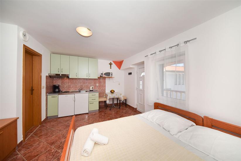 Apartment A1, for 2 persons