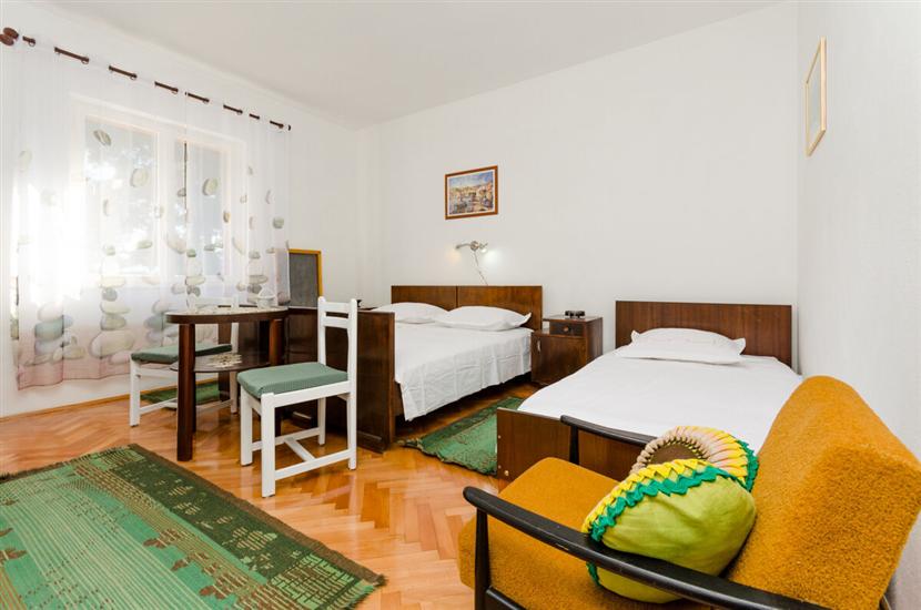 House K1, for 8 persons