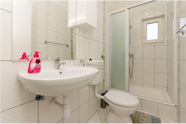 House K1, for 8 persons