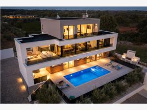 Villa Old Olive VI Vodnjan, Size 447.00 m2, Accommodation with pool