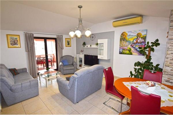 Apartment A2, for 4 persons