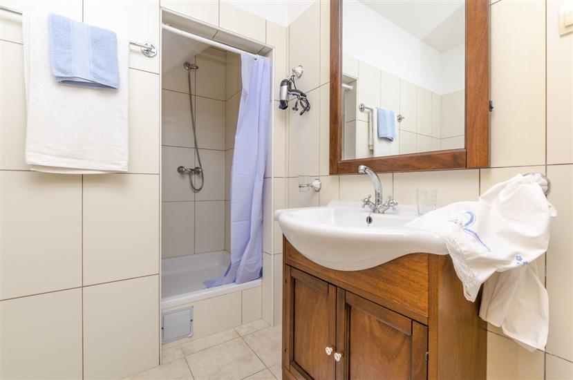 Apartment A2, for 4 persons