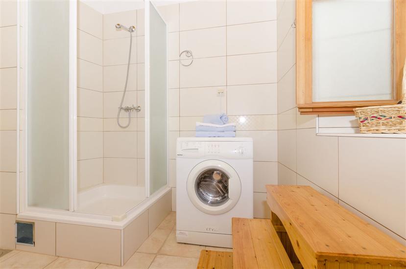 Apartment A4, for 3 persons