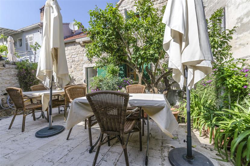 Apartment A4, for 3 persons