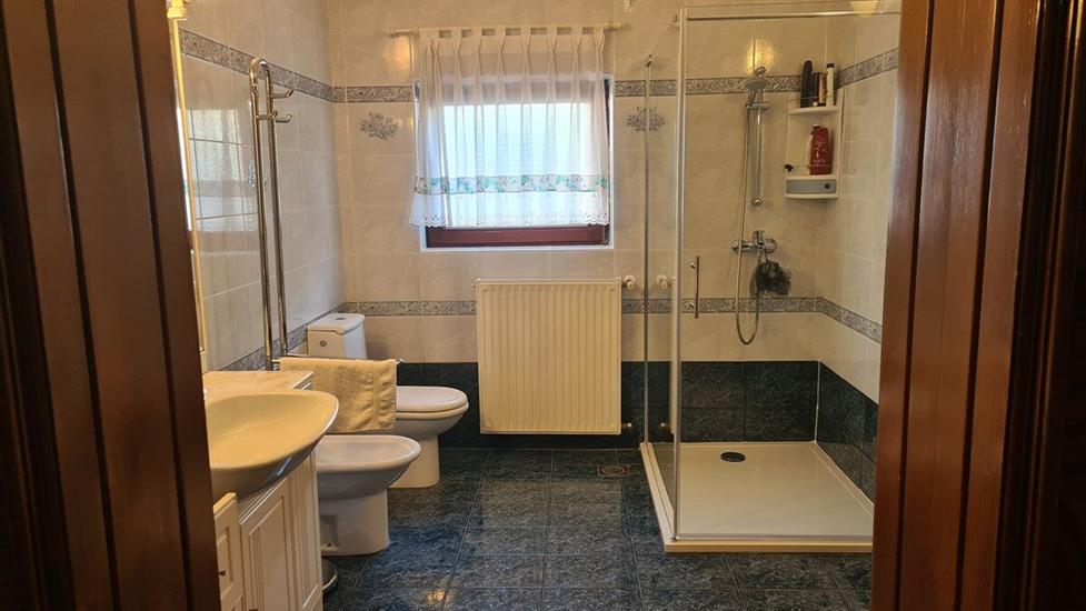 House K1, for 16 persons