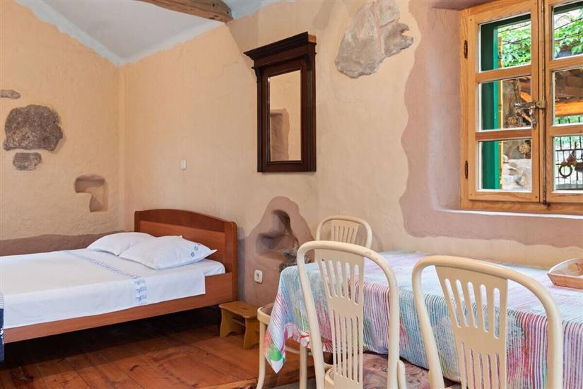 House K2, for 3 persons