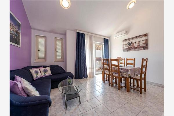 House K1, for 10 persons