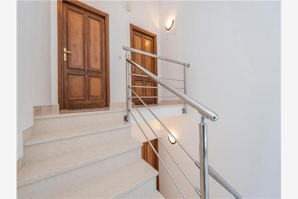 House K1, for 10 persons