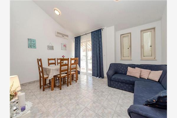 House K1, for 10 persons