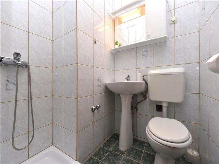 House K1, for 10 persons