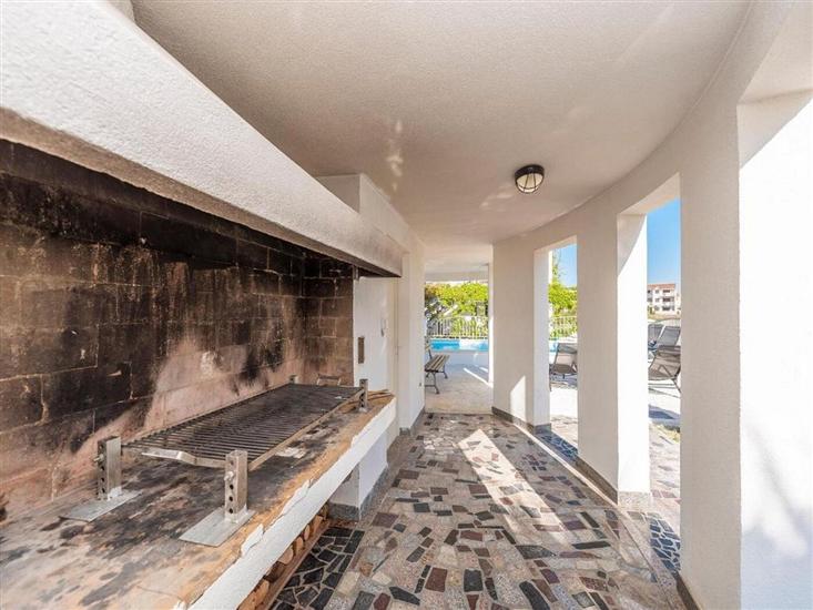 House K1, for 10 persons