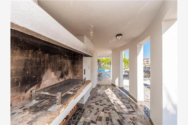 House K1, for 10 persons