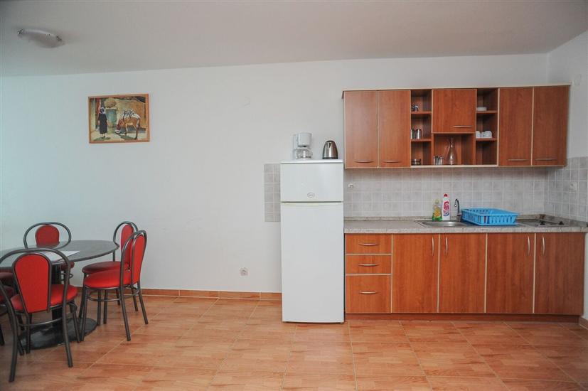 Apartment A1, for 6 persons