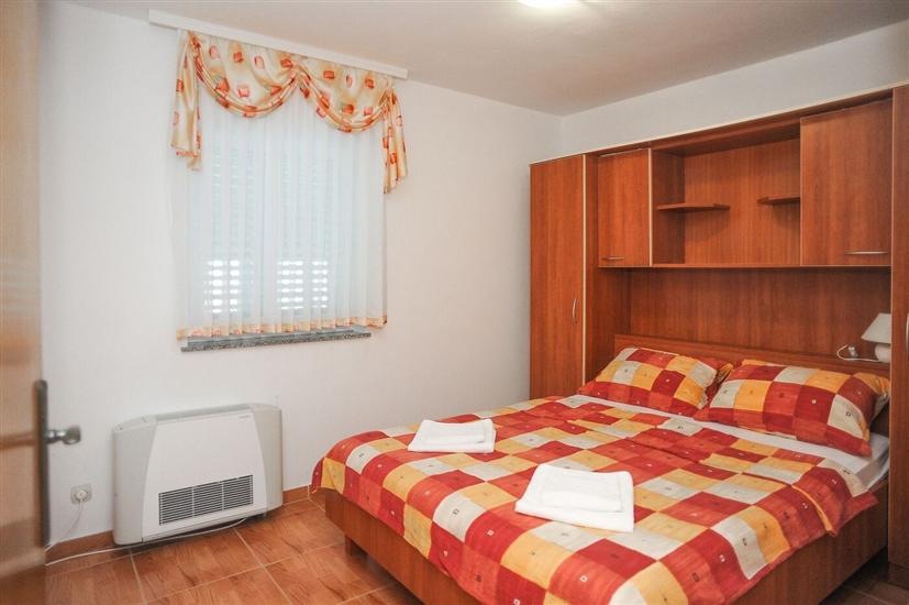 Apartment A1, for 6 persons