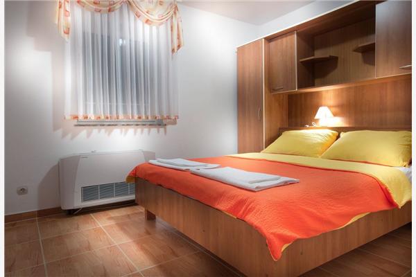 Apartment A1, for 6 persons