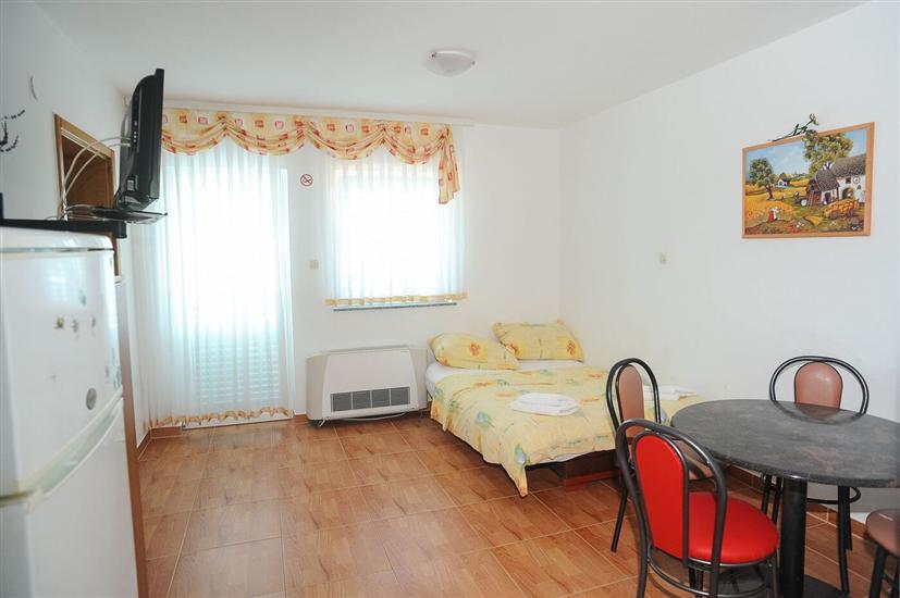 Apartment A2, for 4 persons