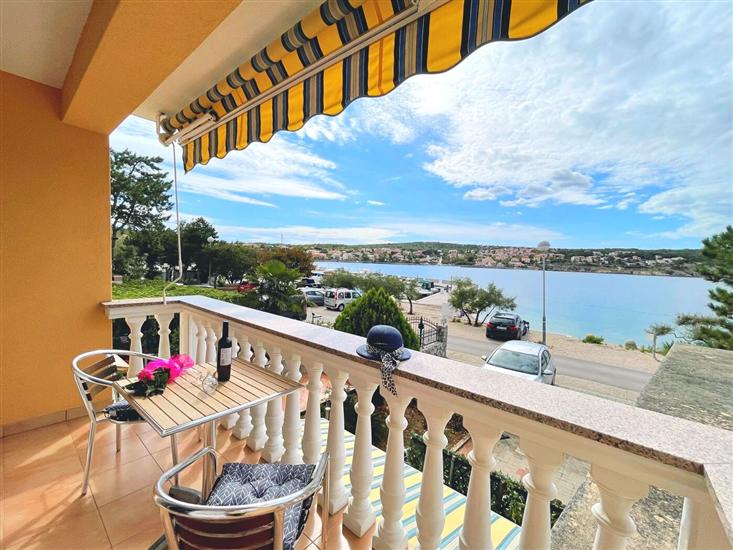 Apartment A1, for 3 persons