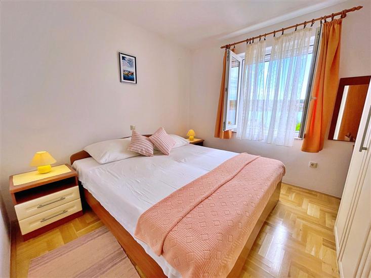 Apartment A1, for 3 persons