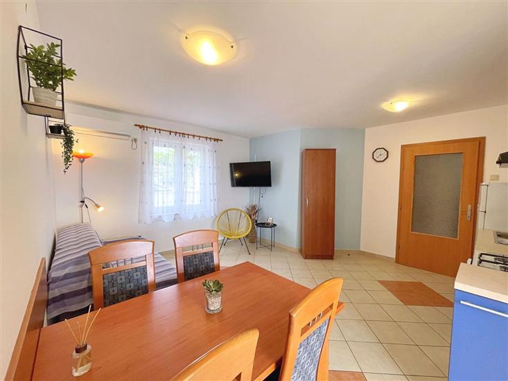 Apartment A2, for 3 persons