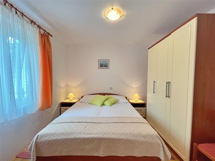Apartment A2, for 3 persons