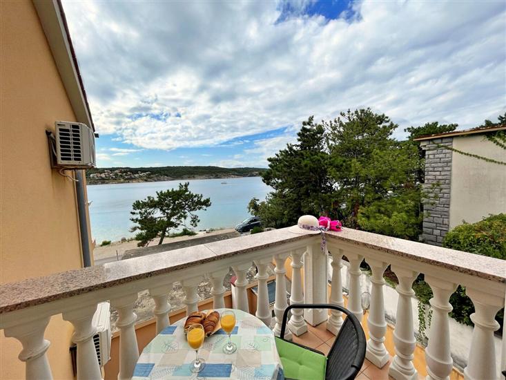 Apartment A4, for 3 persons