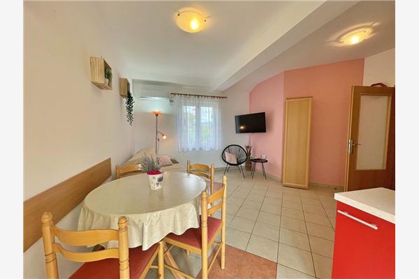 Apartment A4, for 3 persons