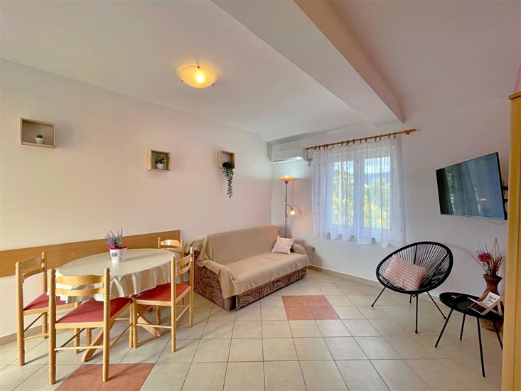 Apartment A4, for 3 persons