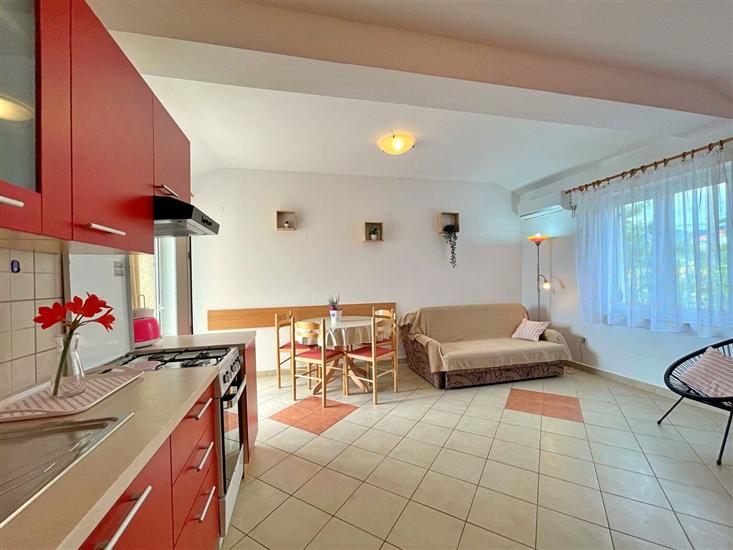 Apartment A4, for 3 persons